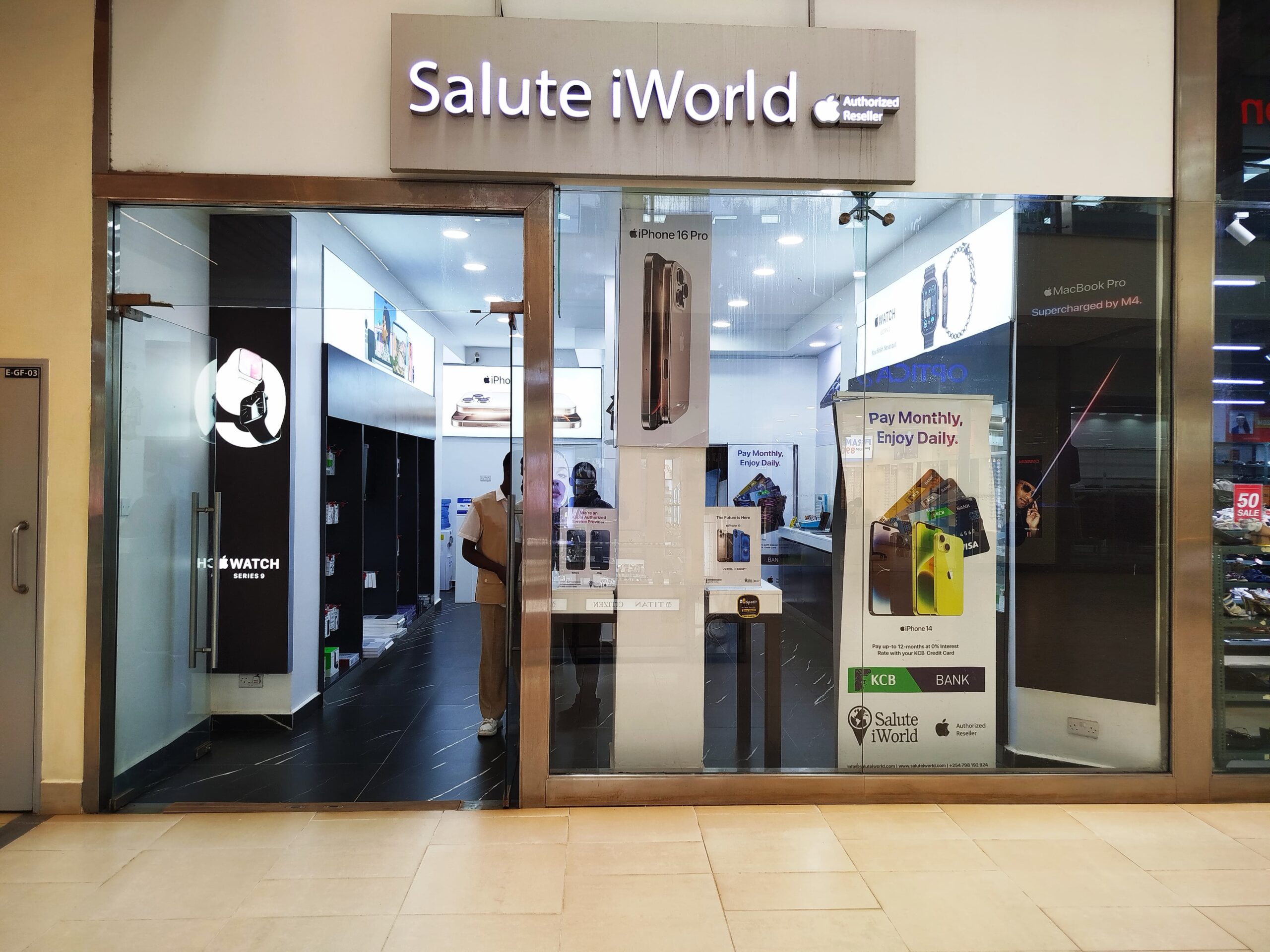 Salute iWorld Garden City